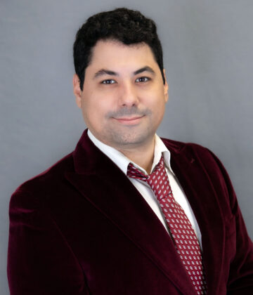 Photo of team member Daniel Bracho