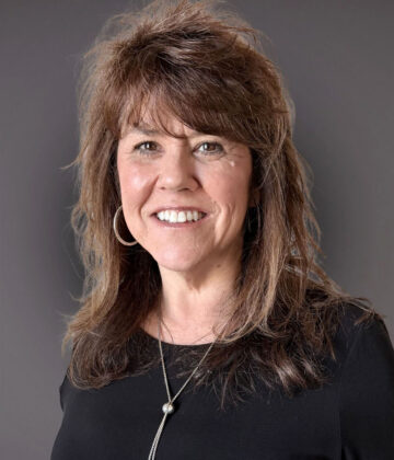 Photo of Bearingstar team member Jennifer Lajoie